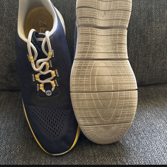 Cole Haan Sneaker 10.5 - Picture 4 of 5